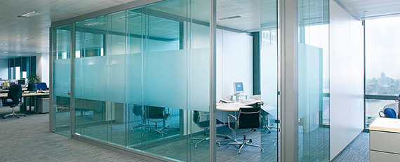 Скляні перегородки